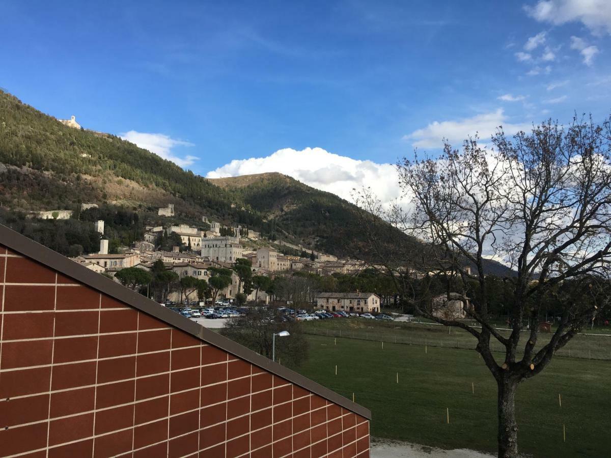 Happy House Apartment Gubbio Exterior photo